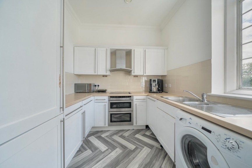 2 bedroom Flat for Letting Kingsley Avenue, Fairfield, Bedfordshire