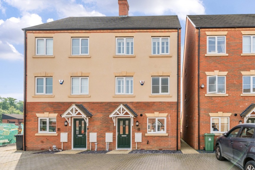 4 bedroom House for Sale James Place, Flitwick, Bedfordshire