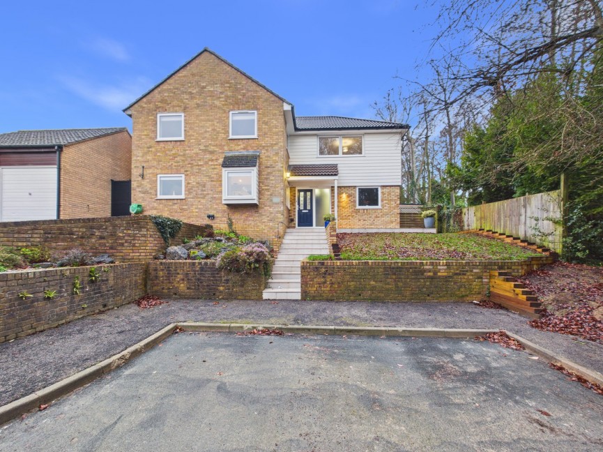 6 bedroom House for Sale Layston Park, Royston, Hertfordshire