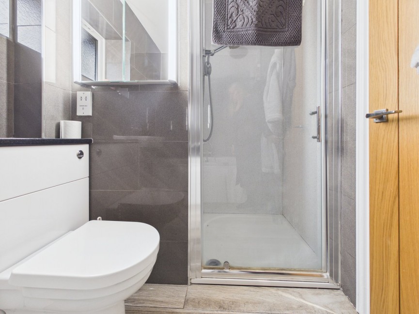 6 bedroom House for Sale Layston Park, Royston, Hertfordshire