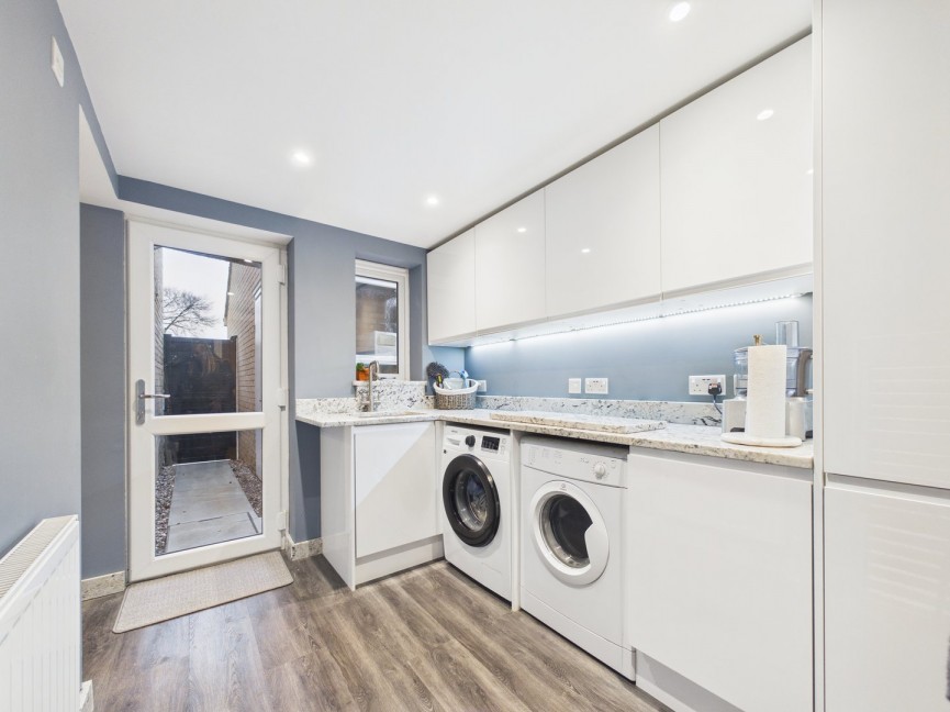 6 bedroom House for Sale Layston Park, Royston, Hertfordshire