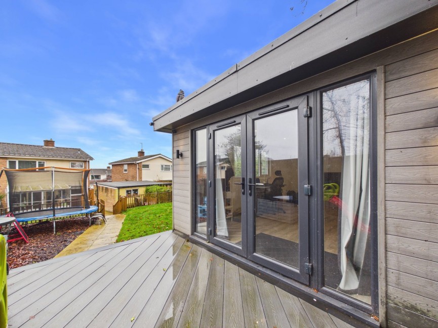 3 bedroom House for Sale Wheatfield Crescent, Royston, Hertfordshire