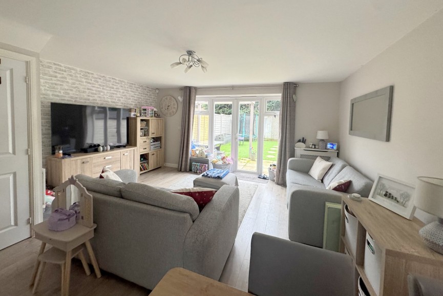 3 bedroom House for Sale Shackleton Gardens, Flitwick, Bedfordshire