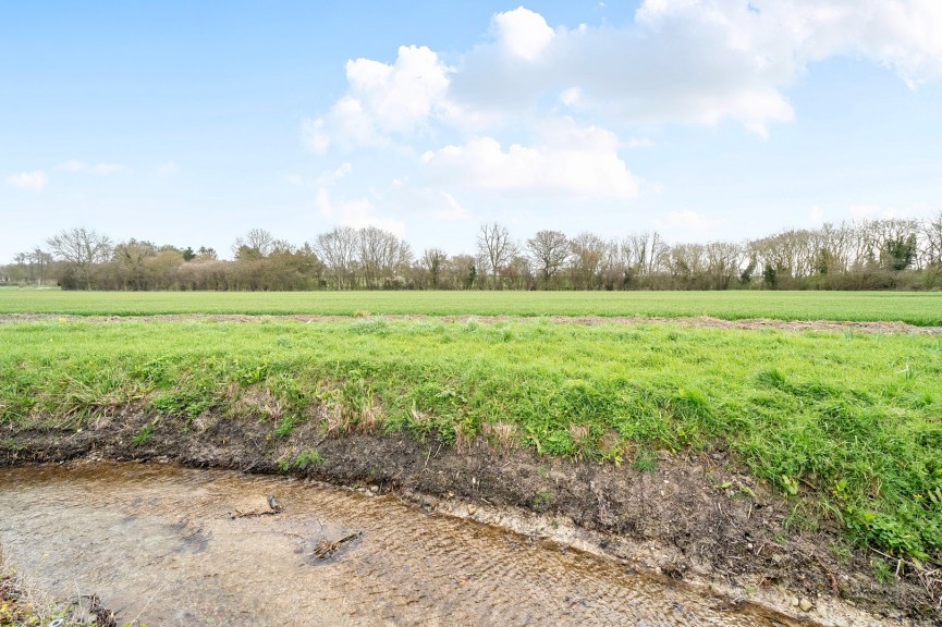 2 bedroom Bungalow for Sale Shillington, Hitchin, Bedfordshire