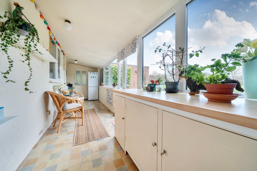 2 bedroom Bungalow for Sale Shillington, Hitchin, Bedfordshire