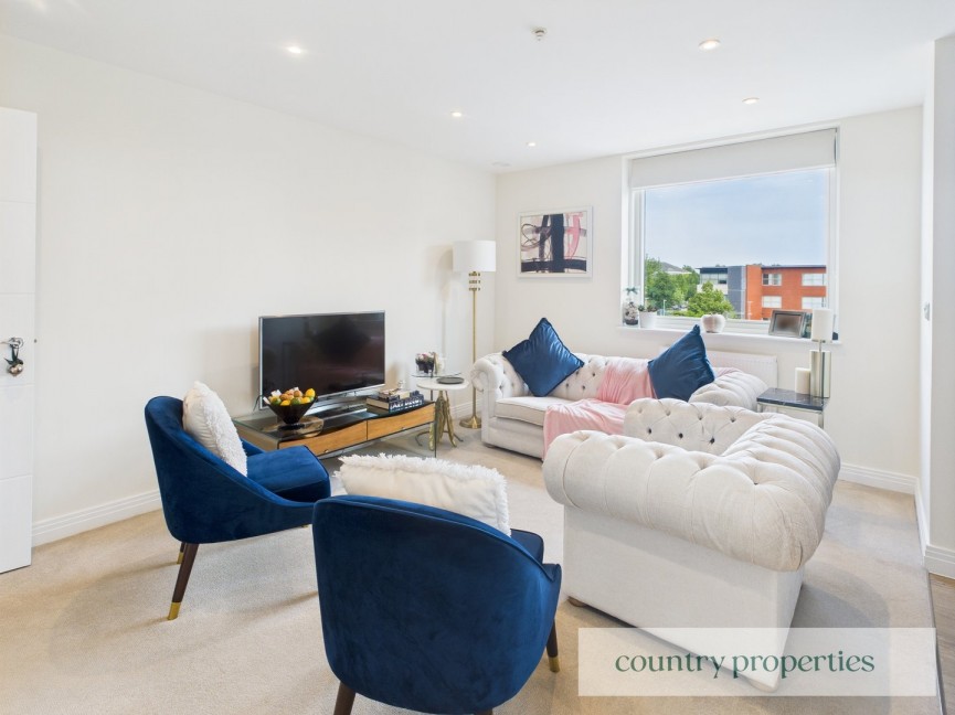 2 bedroom Flat for Sale Bessemer Road, Welwyn Garden City, Hertfordshire