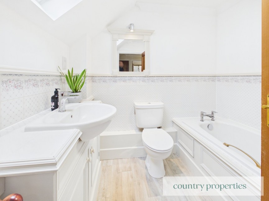 2 bedroom House for Sale Codicote, Hitchin, Hertfordshire