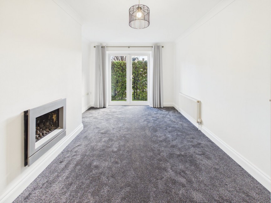 2 bedroom Flat for Sale Icknield Way, Baldock, Hertfordshire