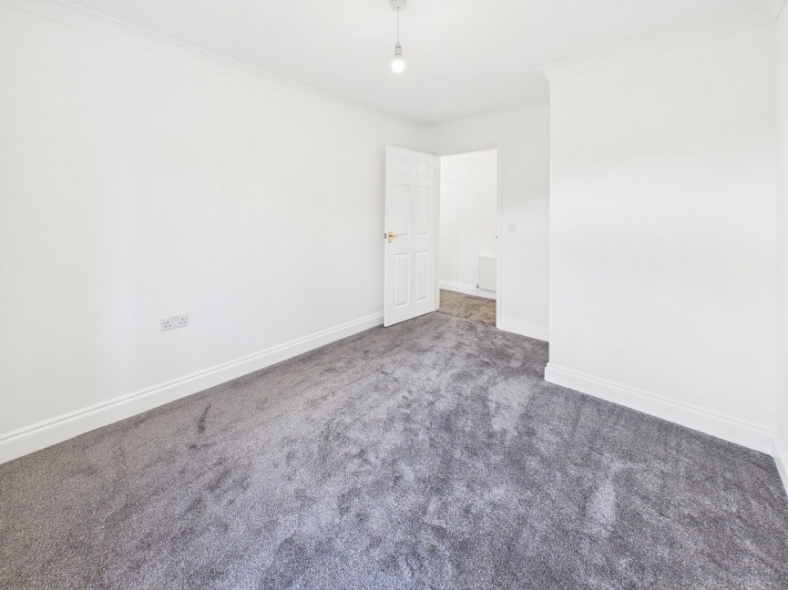 2 bedroom Flat for Sale Icknield Way, Baldock, Hertfordshire