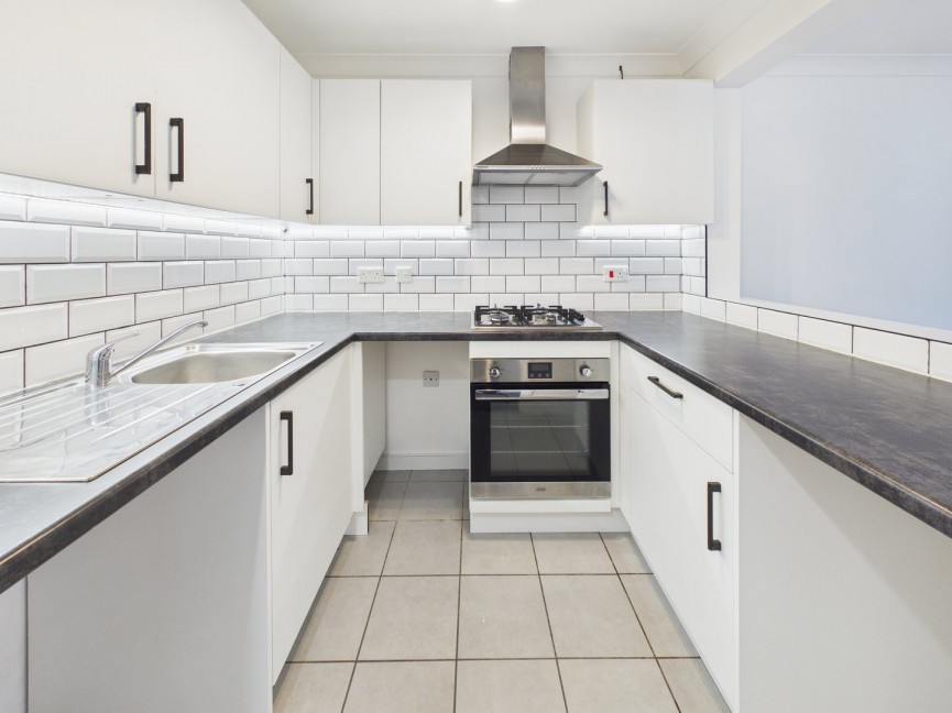 2 bedroom Flat for Sale Icknield Way, Baldock, Hertfordshire