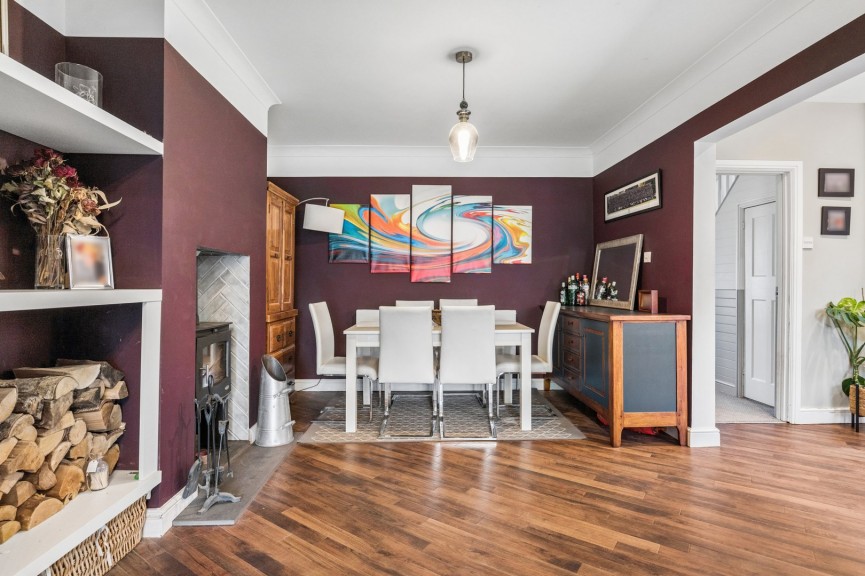 3 bedroom House for Sale Brampton Park Road, Hitchin, Hertfordshire