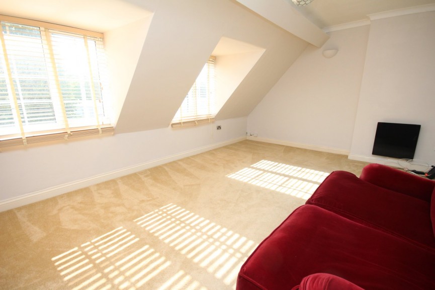 1 bedroom Flat for Sale Norton Way North, Letchworth Garden City, Hertfordshire