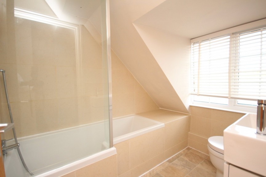 1 bedroom Flat for Sale Norton Way North, Letchworth Garden City, Hertfordshire