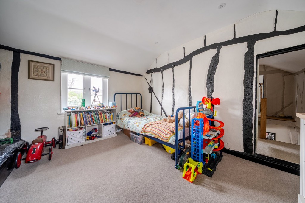 High Street, HENLOW, Bedfordshire