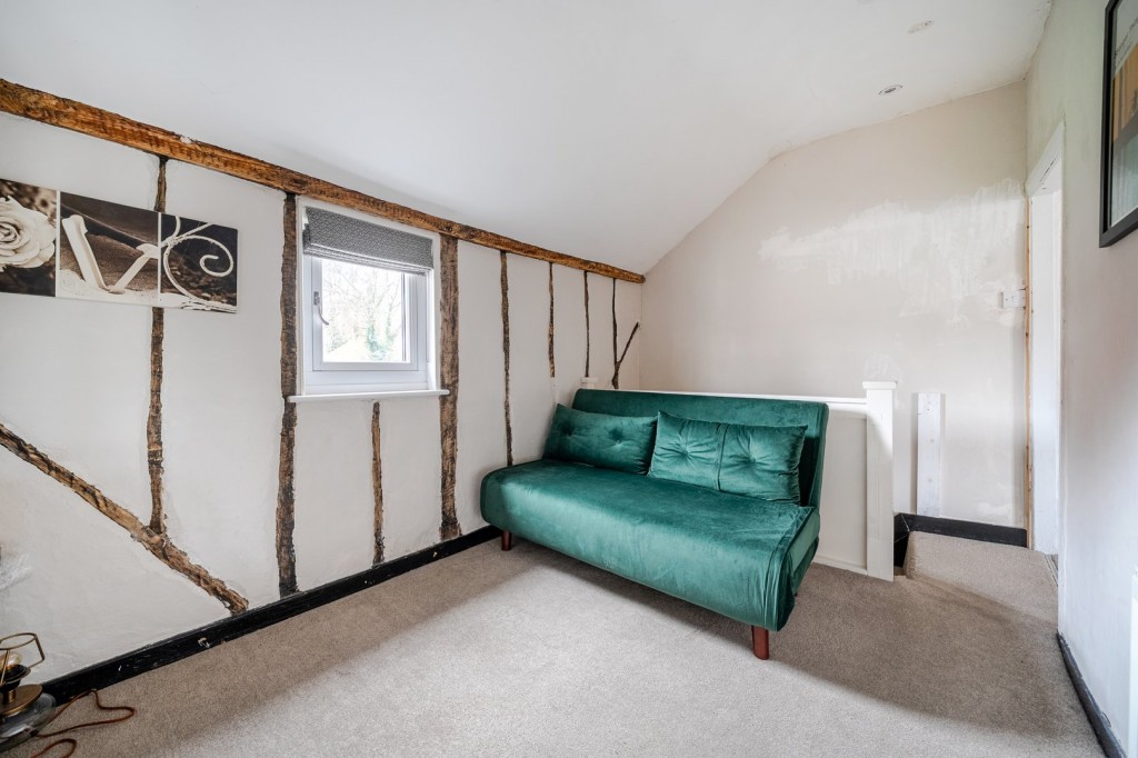 High Street, HENLOW, Bedfordshire