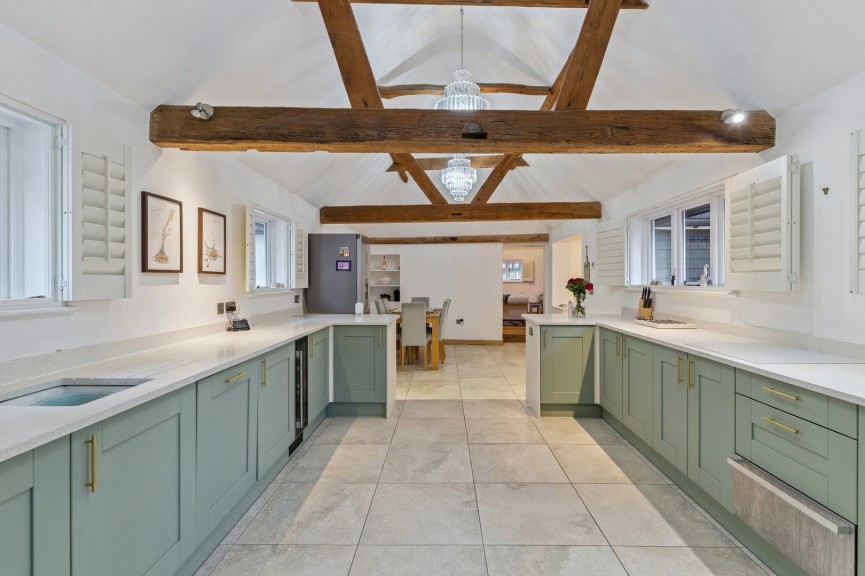 4 bedroom House for Sale Tilehouse Street, Hitchin, Hertfordshire