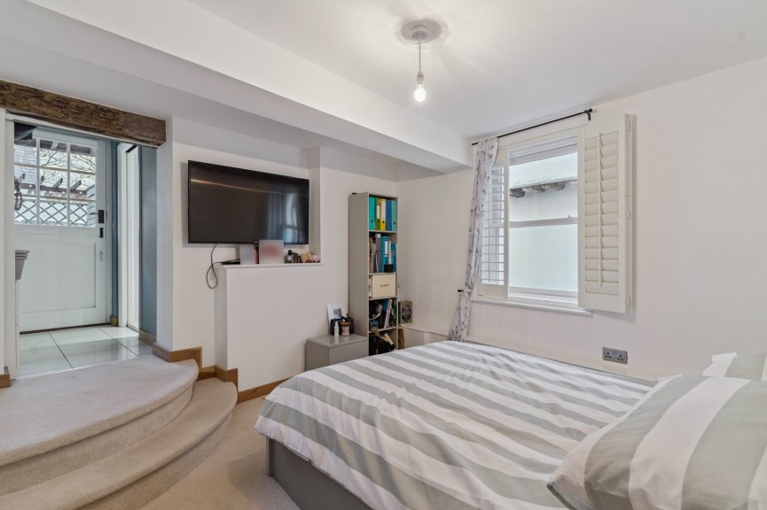 4 bedroom House for Sale Tilehouse Street, Hitchin, Hertfordshire