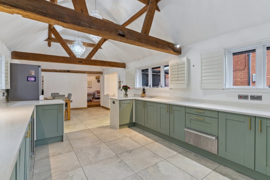 4 bedroom House for Sale Tilehouse Street, Hitchin, Hertfordshire