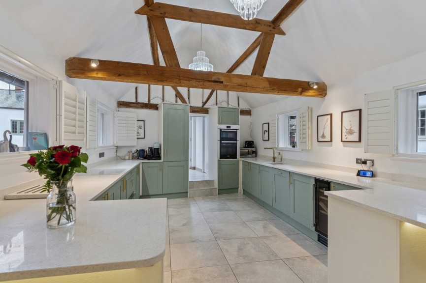 4 bedroom House for Sale Tilehouse Street, Hitchin, Hertfordshire