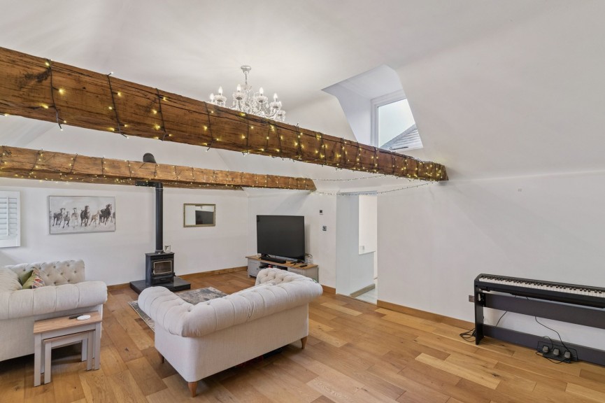 4 bedroom House for Sale Tilehouse Street, Hitchin, Hertfordshire