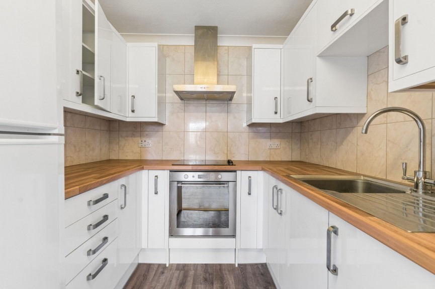 1 bedroom Flat for Sale Bedford Road, HITCHIN, Hertfordshire