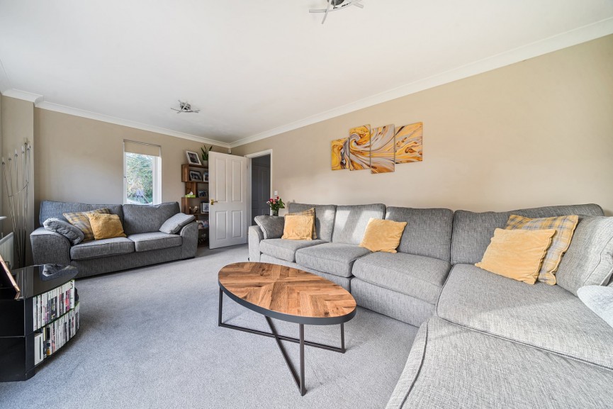 3 bedroom House for Sale Howberry Green, Arlesey, Bedfordshire