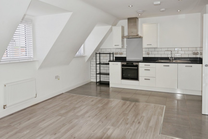 1 bedroom Flat for Letting High Street flat 5, Shefford