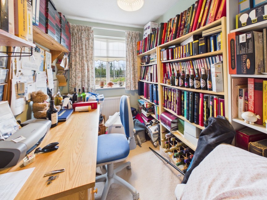 3 bedroom House for Sale Larkins Close, Baldock, Hertfordshire