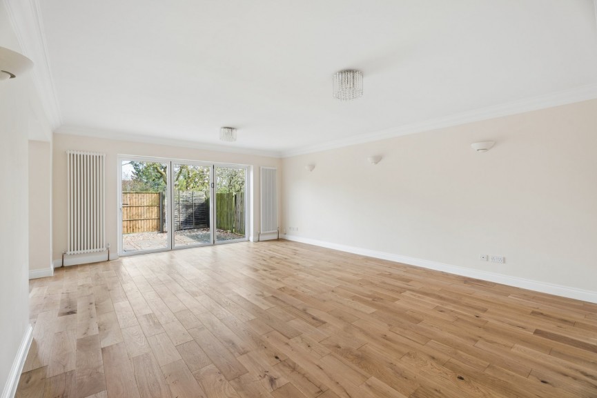 4 bedroom House for Sale Bearton Avenue, Hitchin, Hertfordshire