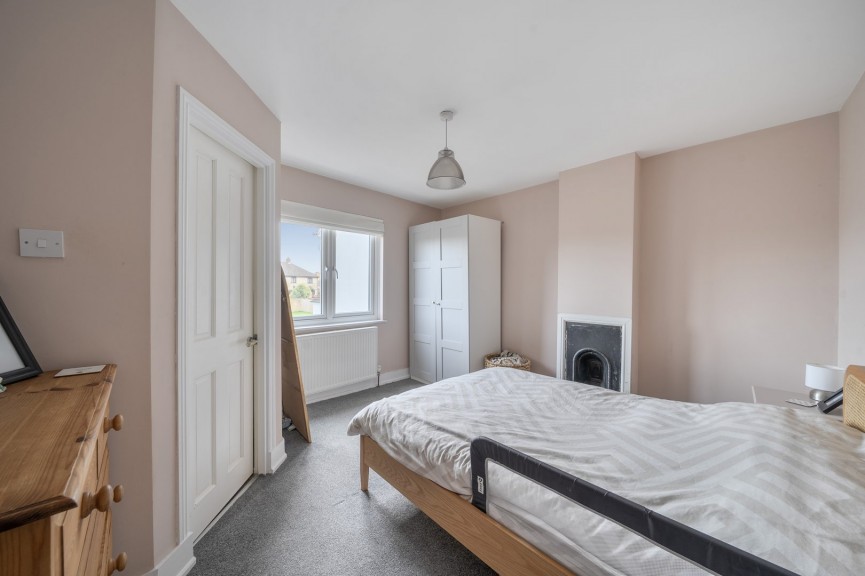 2 bedroom House for Sale High Street, Arlesey, Bedfordshire