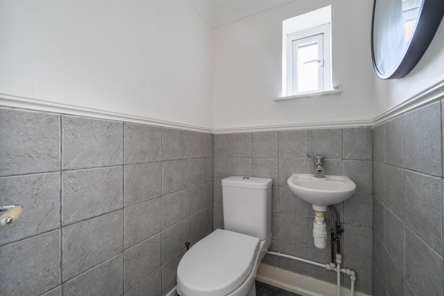 2 bedroom House for Sale High Street, Arlesey, Bedfordshire