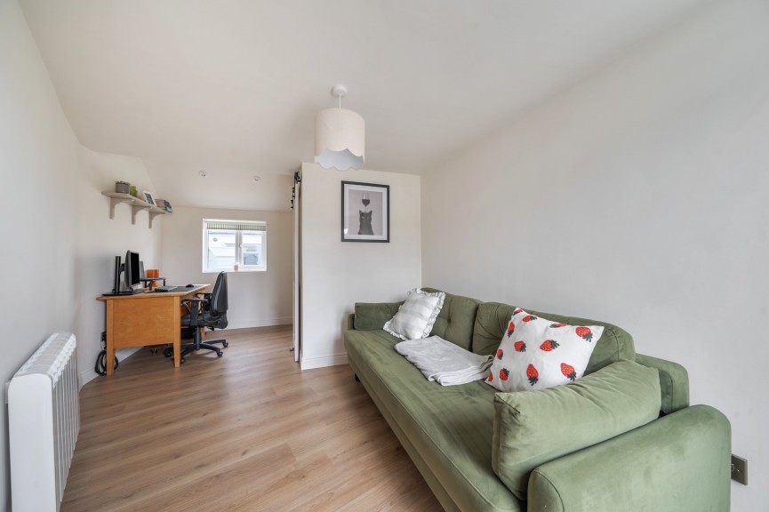 2 bedroom House for Sale High Street, Arlesey, Bedfordshire