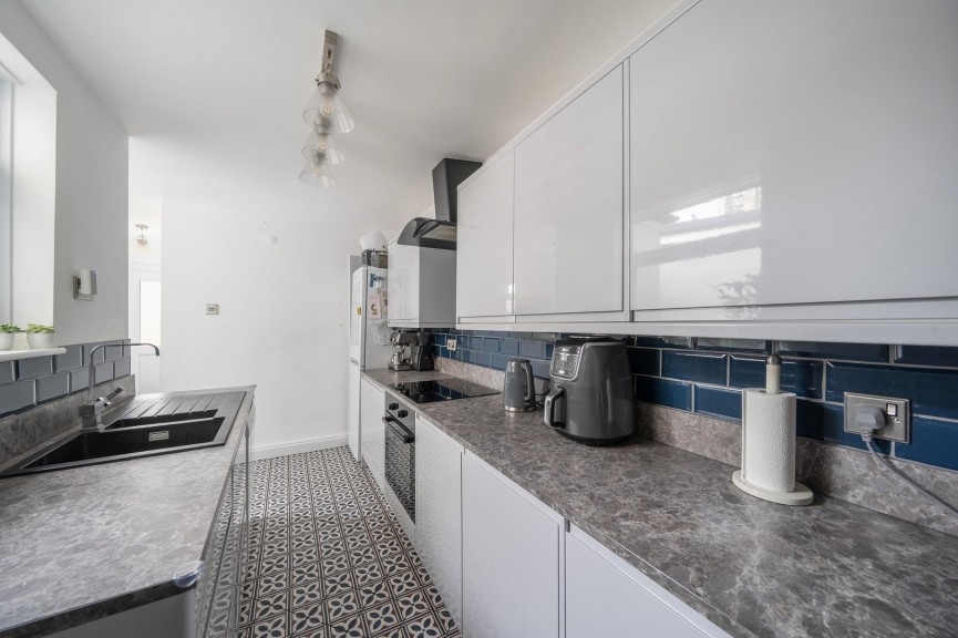 2 bedroom House for Sale High Street, Arlesey, Bedfordshire