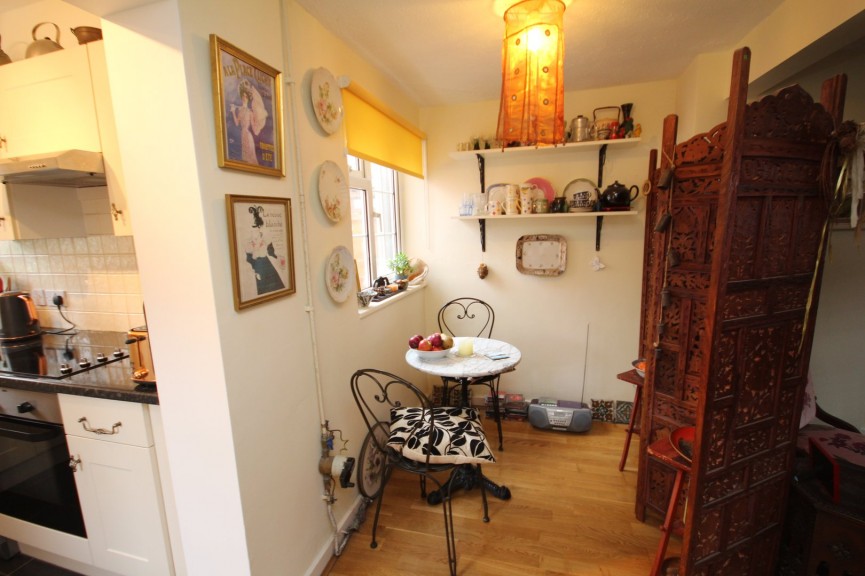 2 bedroom House for Sale Common View, Letchworth Garden City, Hertfordshire