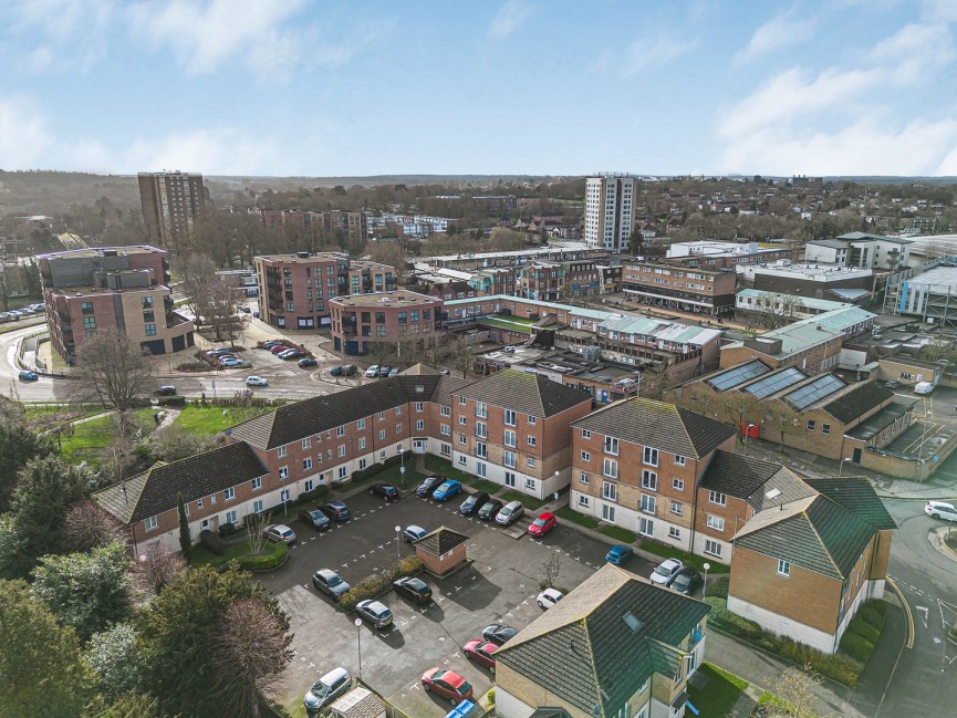 2 bedroom Flat for Sale St Lukes Court, Hatfield, Hertfordshire