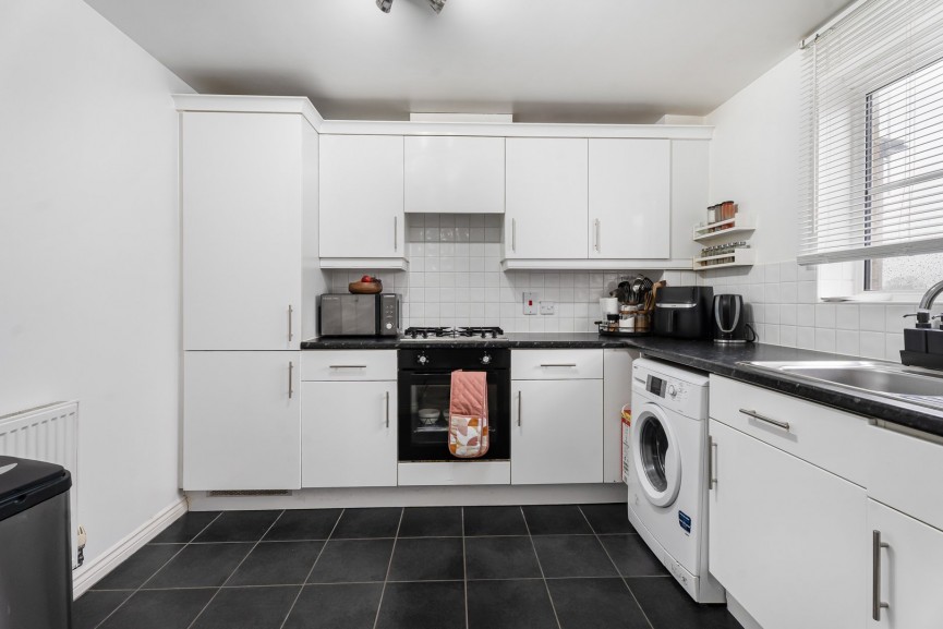 2 bedroom Flat for Sale St Lukes Court, Hatfield, Hertfordshire