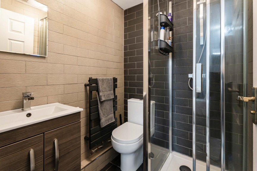 2 bedroom Flat for Sale St Lukes Court, Hatfield, Hertfordshire