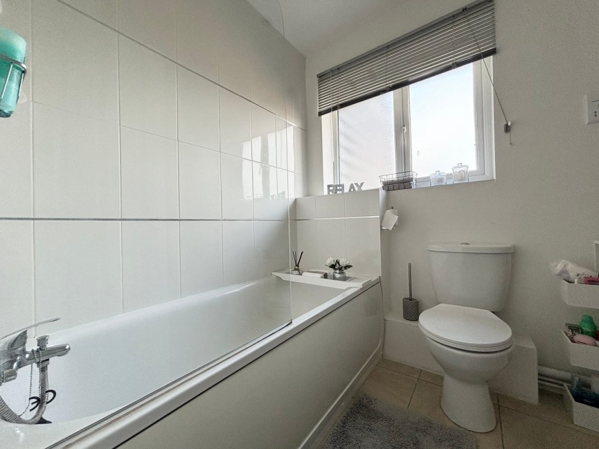 1 bedroom Flat for Letting Kitelands Road, Biggleswade, Bedfordshire