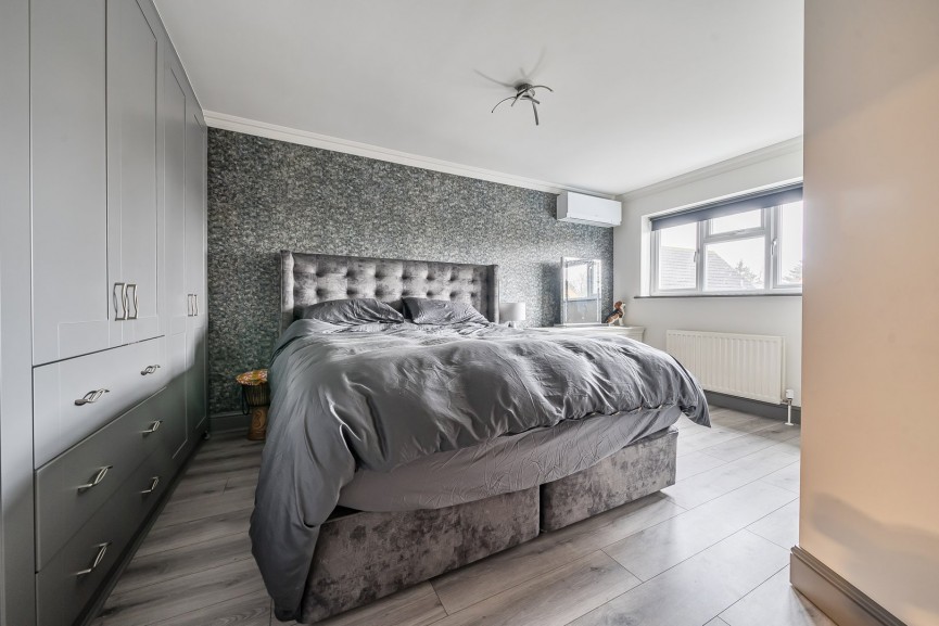 4 bedroom House for Sale Brook Street, Stotfold, Bedfordshire