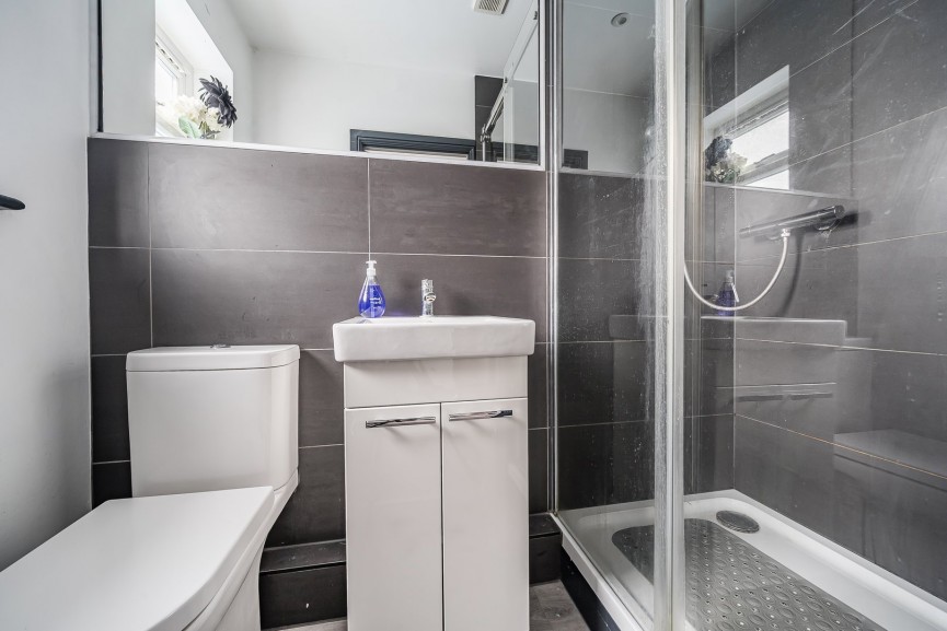 4 bedroom House for Sale Brook Street, Stotfold, Bedfordshire