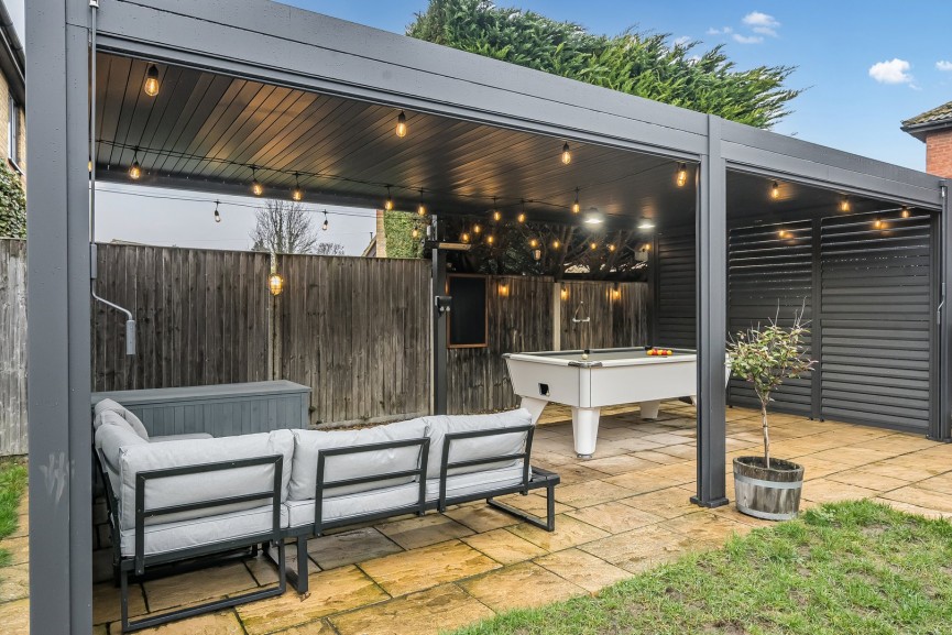 4 bedroom House for Sale Brook Street, Stotfold, Bedfordshire