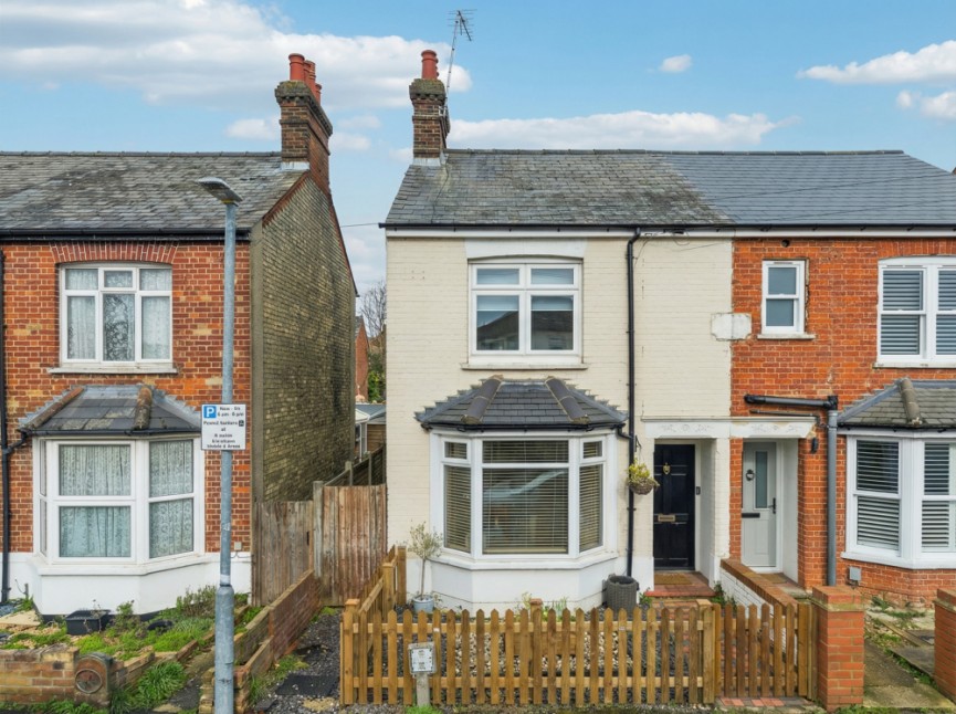 3 bedroom House for Sale Alexandra Road, Hitchin, Hertfordshire