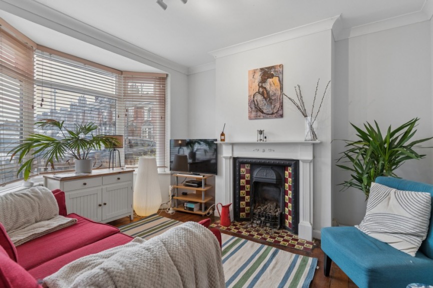 3 bedroom House for Sale Alexandra Road, Hitchin, Hertfordshire