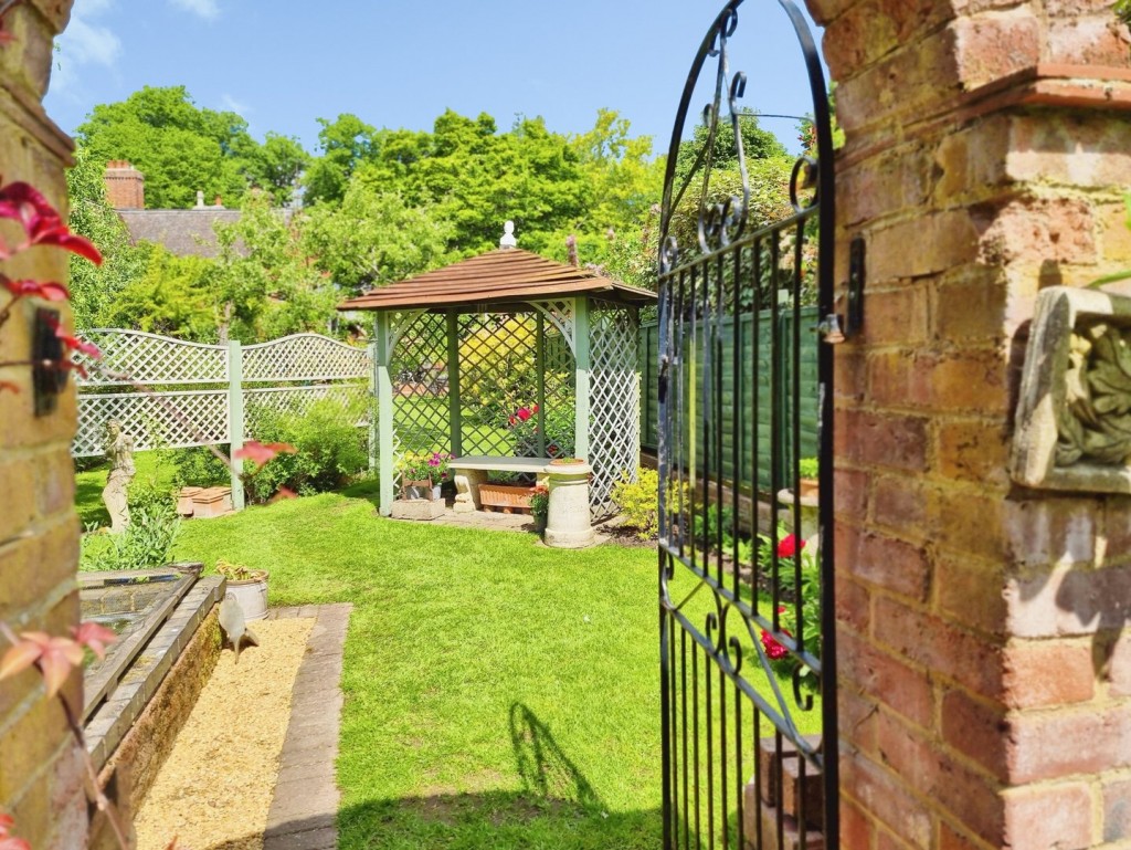 Ampthill, Bedford