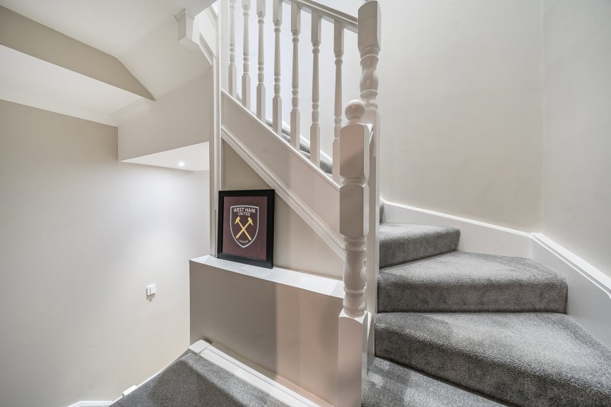 2 bedroom Flat for Sale Kingsley Avenue, Fairfield, Bedfordshire