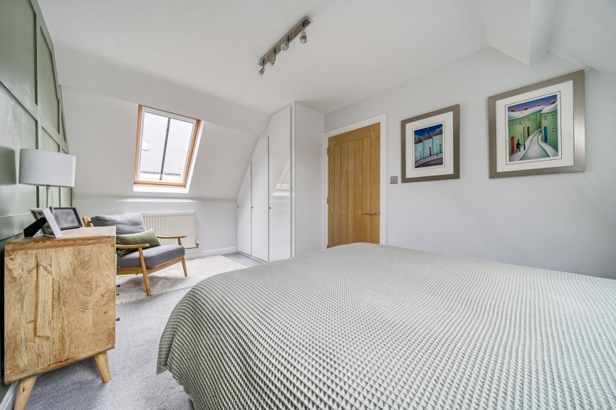 2 bedroom Flat for Sale Kingsley Avenue, Fairfield, Bedfordshire