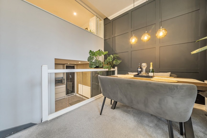 2 bedroom Flat for Sale Kingsley Avenue, Fairfield, Bedfordshire