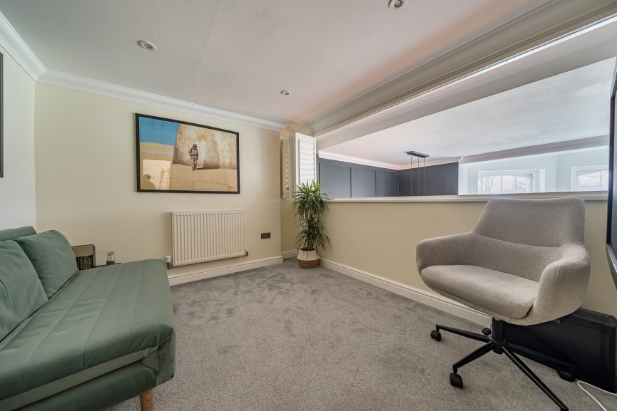 2 bedroom Flat for Sale Kingsley Avenue, Fairfield, Bedfordshire