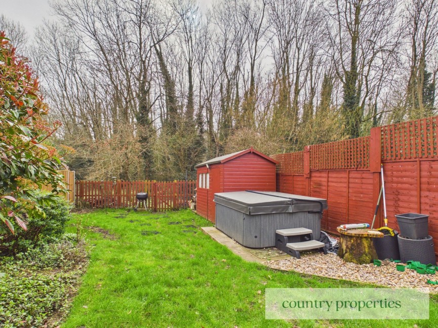 4 bedroom House for Sale The Commons, Welwyn Garden City, Hertfordshire