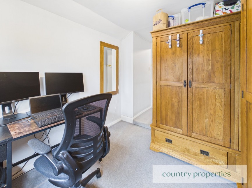 4 bedroom House for Sale The Commons, Welwyn Garden City, Hertfordshire